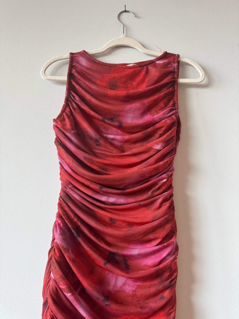 Elliatt Red Pink Ruched Mermaid Maxi Dress Roses Wedding Guest Cocktail Medium M - Picture 5 of 14